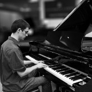 présentation site de piano cours de piano en ligne musiques piano cover unpianiste musicothérapie